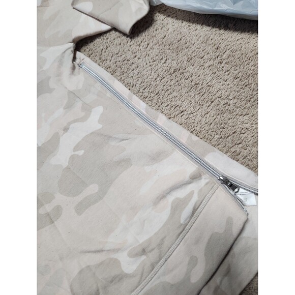 Stella & Dot camo sweatshirt - Picture 4 of 6